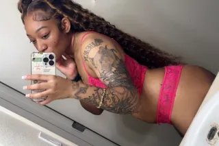 AVAILABLE FOR OUTCALLS🏡 AND CA... - Image 1