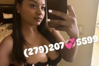 PORN STAR FUN👅💦🍆HURRY COME SEE... - Image 1