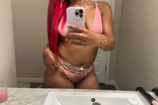 Brownskin Hottie Looking For Fun 💋 - Image 2